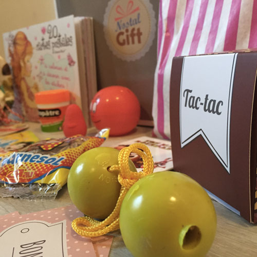 Décorations vintage à thème de boîte à cadeaux de nouveauté des années 90