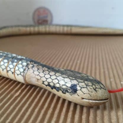Serpent articulé en bois – Image 2