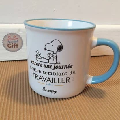 Grande tasse Snoopy - Encore une journée à faire semblant de travailler – Image 2