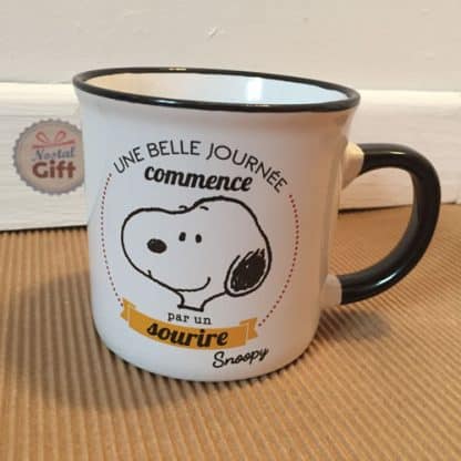 Grande tasse Snoopy - Une belle journée commence par un sourire – Image 2
