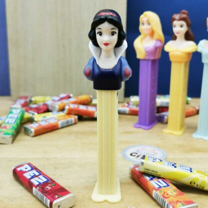 Pez princesses disney : Cendrillon, La Petite Sirène, Blanche Neige, Belle, Raiponce, Aurore et Jasmine Licence officielle