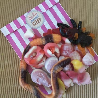 Bonbons Halloween - Seau rempli de bonbons gélifiés à offrir – Image 7
