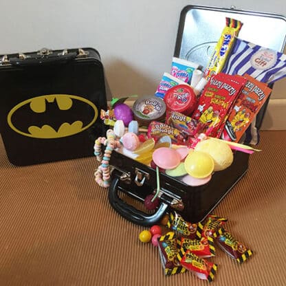 Coffret Cadeau : Mallette "Batman" remplie de bonbons des années 80