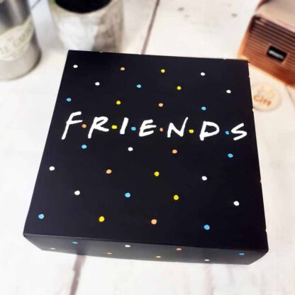 Coffret cadeau -  3 paires de chaussettes en coton Friends – Image 5