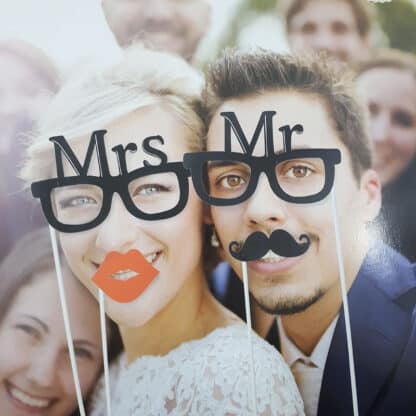 Photobooth Madame & Monsieur 4 pièces - Déguisement photo pour mariage, fêtes...
