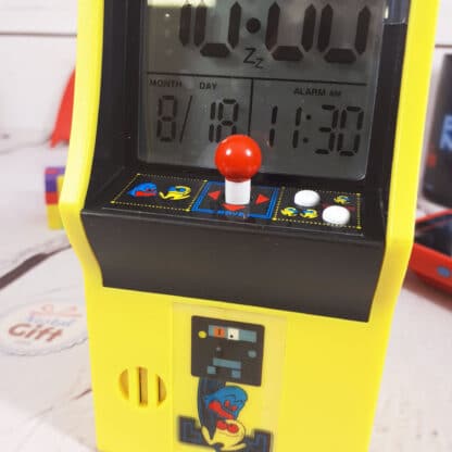 Réveil Pac Man inspiré d'une machine d'arcade