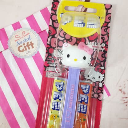 Pez Hello Kitty : Hello Kitty clin d'oeil, Hello Kitty et Hello Kitty joyeuse