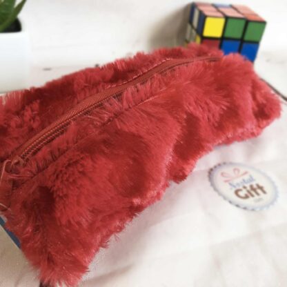 Trousse fausse fourrure style "moumoute" – Image 6