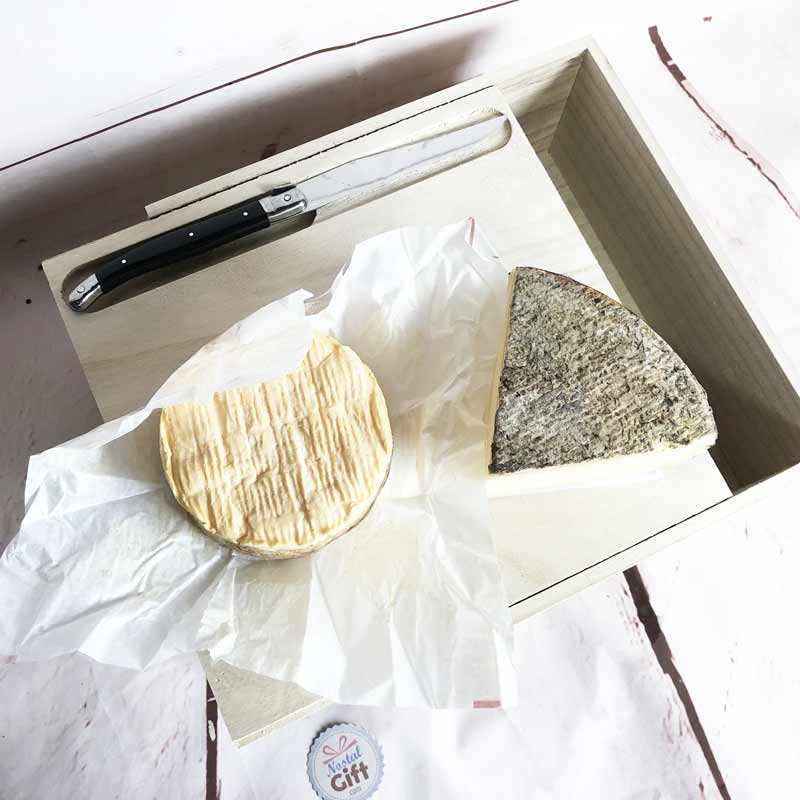 Boite à fromage - cave d'affinage avec couteau et grille de ventilation