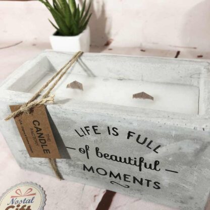 Bougie rectangulaire ciment "Life is full of beautiful moments" – Image 3