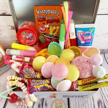 Coffret Cadeau : Boîte "Fanta" vintage remplie de bonbons des années 80 – Image 2