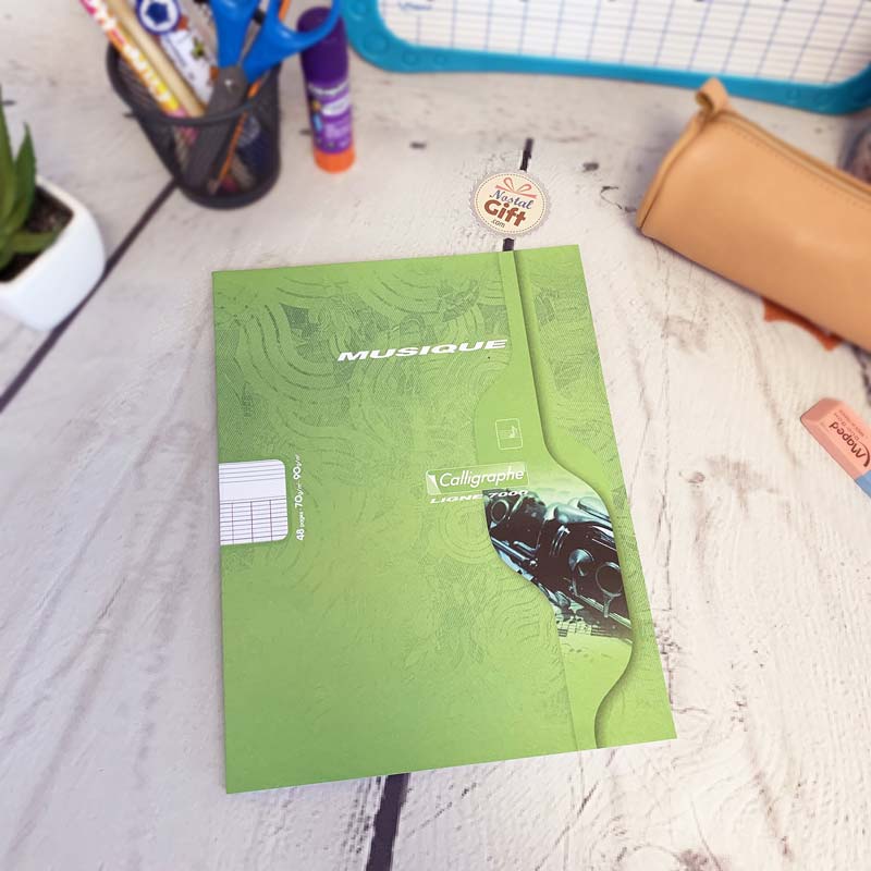 Petit cahier avec strass verts pour notes et stylo