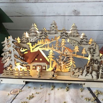 Paysage de montagne lumineux en bois - Décoration de noël