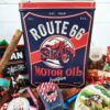 Coffret bonbon ancien - Boîte haute  en métal "Route 66" – Image 3