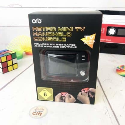 Mini tv console et ses 2 manettes de jeu retrogaming