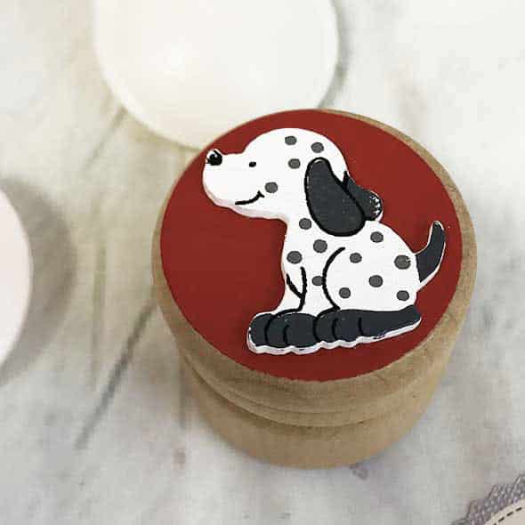 Boite à dents traditionnelle - chien dalmatien