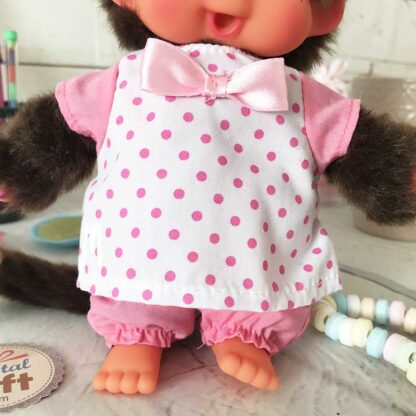 Vêtements Peluche Monchhichi Kiki rose et blanc – Image 4