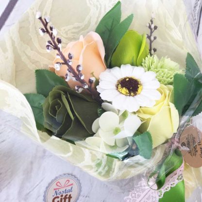 Bouquet de fleurs aux pétales de savon (vert)  "Edition limitée" – Image 2