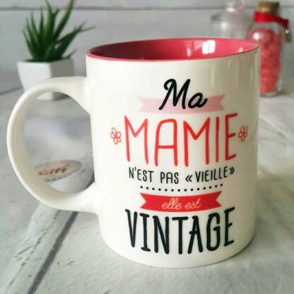 Mug "Ma Mamie n'est pas vieille, elle est Vintage"