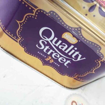 Boîte de chocolats Nestlé Quality Street festival de 1kg