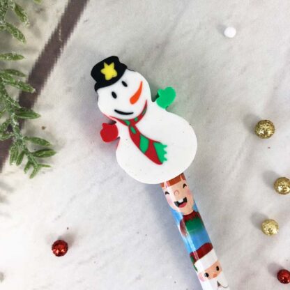 Crayon de noël avec gomme bonhomme de neige