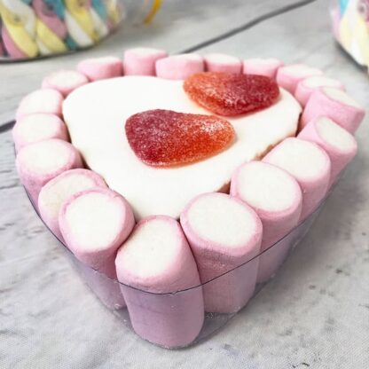 Petit gâteau coeur en bonbon guimauve rose (14cm)