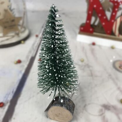 Décoration de Noël - Petit sapin enneigé avec rondin de bois