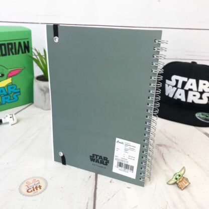 Star Wars cahier A5 The Mandalorian - Le Mandalorien et bébé Yoda