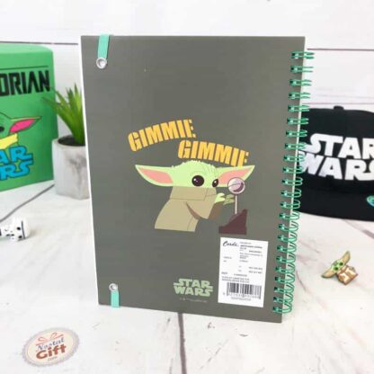 Star Wars cahier A5 The Mandalorian - Bébé Yoda Protect Sleep Snack