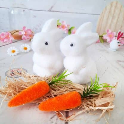 Décoration de Pâques - Lot de 2 petits lapins blanc dans un nid
