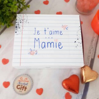 Boîte de chocolat - Cœur en chocolat noir et lait fourrés praliné  x20 - "Je t'aime Maman"