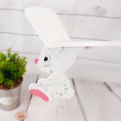 Mobile lapin volant avec sa carotte - Goki
