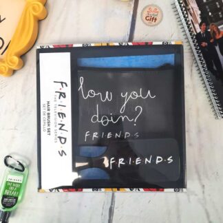 Friends - Coffret cadeau beauté : Brosse à cheveux et trousse de toilette