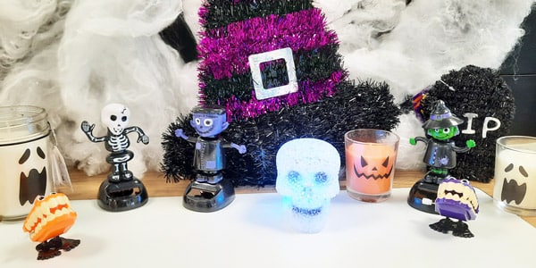 <p>Passez un halloween terrifiant avec nos décorations Nostalgift ! Lanternes, squelettes, têtes de mort lumineuse, impressionnez tous vos proches avec nos décorations d'halloween !</p>