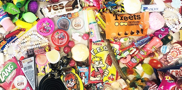 Génération Souvenirs - 🍭🍬 CONCOURS Bonbons Rétro 🍭🍬 A GAGNER : 1 Boîte  de bonbons de notre enfance ! 😋 Pour participer : - Likez la page Facebook  Génération Souvenirs - Partagez