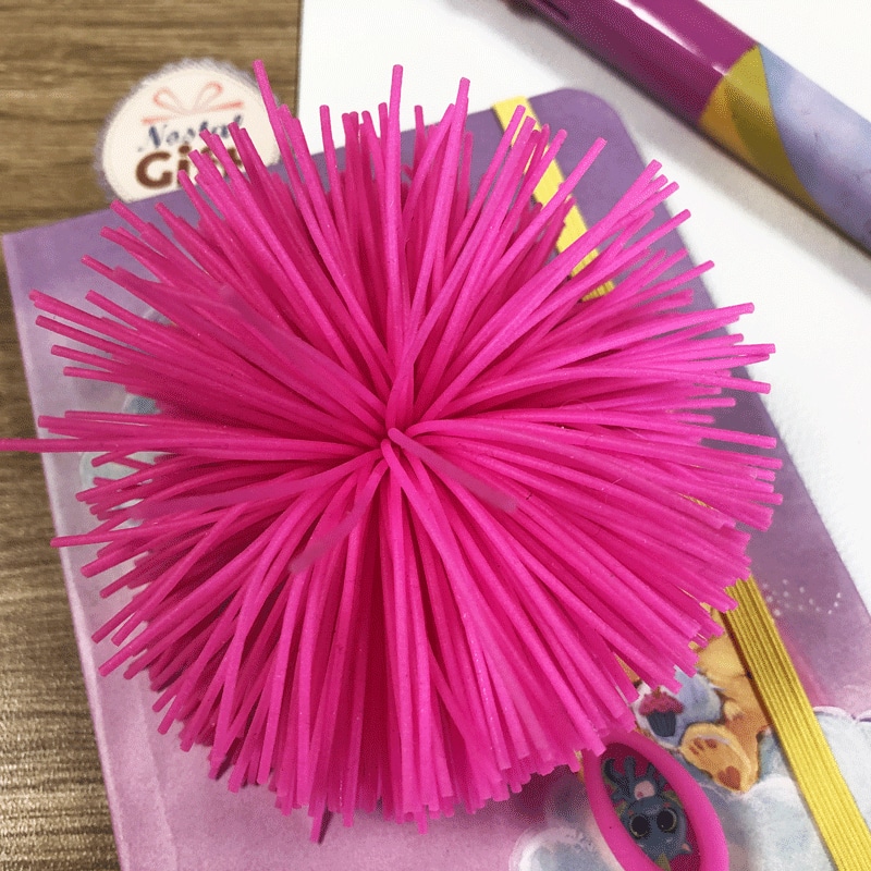 Balle Pompon - Inspiré des balles Koosh - Rose fushia