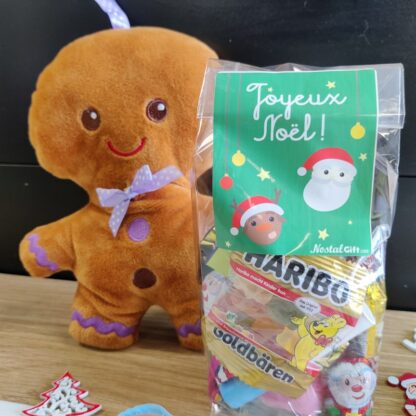 Sachet de Noël 20 bonbons pour enfant + Peluche Pain d'épice – Image 2