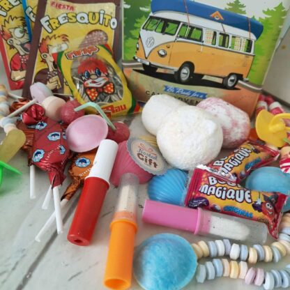 Coffret Cadeau Homme : Boîte haute en métal "Volkswagen Combi" et ses bonbons rétro 70-80 – Image 5