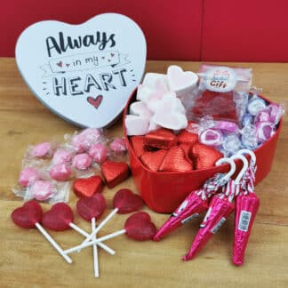 Coffret Cadeau St Valentin : Boîte en coeur "Always in my heart " remplie de bonbons (Blanche)