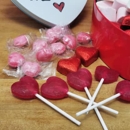 Coffret Cadeau St Valentin : Boîte en coeur "Always in my heart " remplie de bonbons (Blanche)