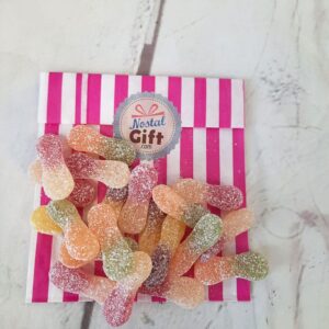 Candy Box - Bonbons acidulés  Paniers-cadeaux d'anniversaire, Bonbon qui  pique, Bonbons acidulés