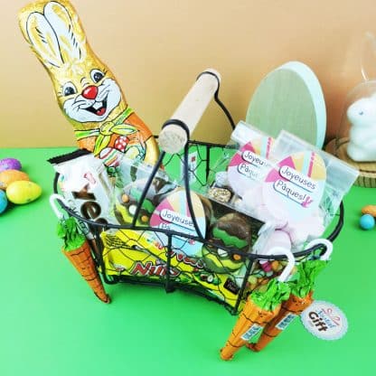 Grand panier de Pâques rempli de confiseries et bonbons rétro - Pâques