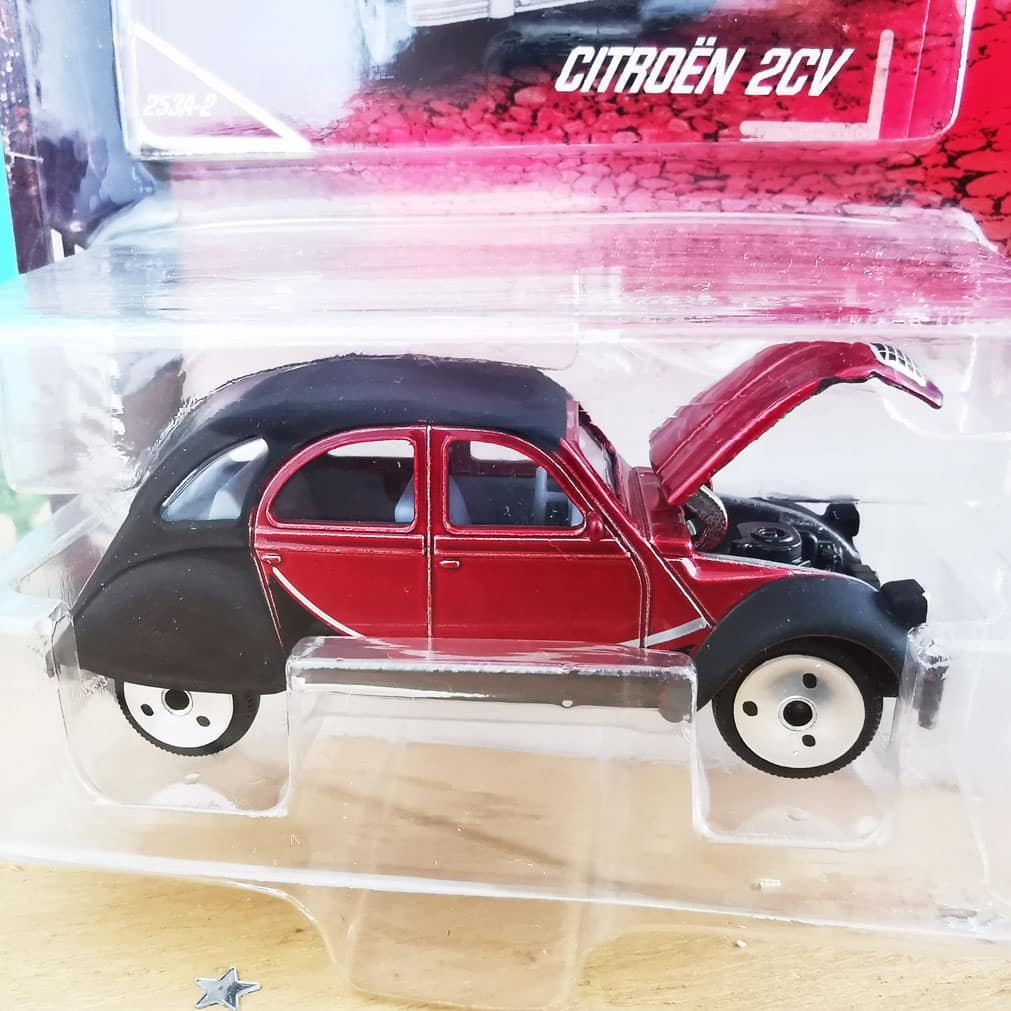 Miniature Citroën 2 CV Charleston rouge en métal (7 cm)