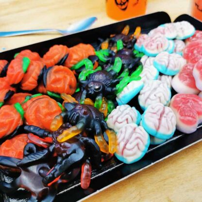 Plateau de bonbons Halloween (Citrouilles, araignées, cerveaux, crânes)