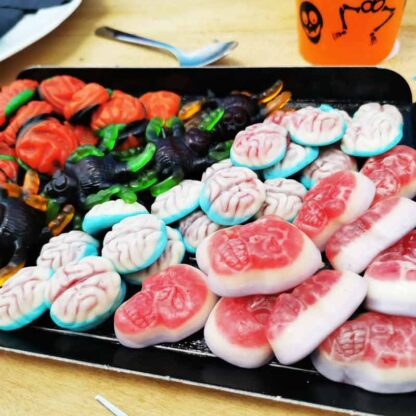 Plateau de bonbons Halloween (Citrouilles, araignées, cerveaux, crânes)