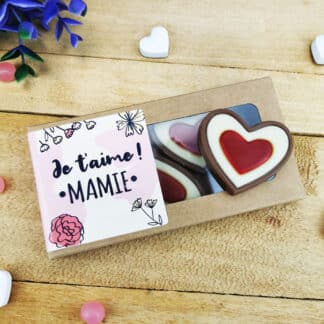"Je t'aime MAMIE " - Cœurs au chocolat au lait rouge et blanc x4