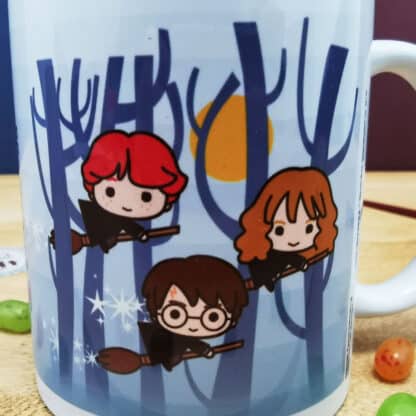 Mug Harry Potter - Harry , Hermione et Ron sur leurs balais