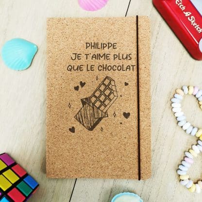 Carnet en liège personnalisable - "Je t'aime plus que le chocolat"