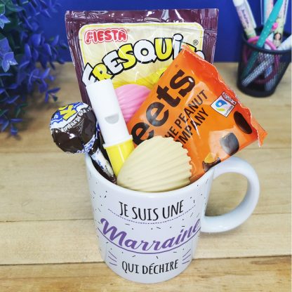 MUG "Je suis une marraine qui déchire" bonbons rétro 80 - Cadeau Marraine