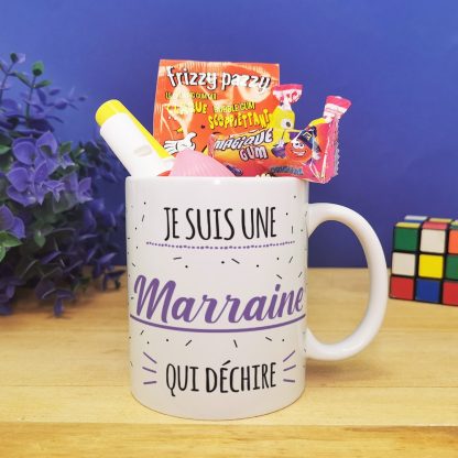 MUG "Je suis une marraine qui déchire" bonbons rétro 80 - Cadeau Marraine